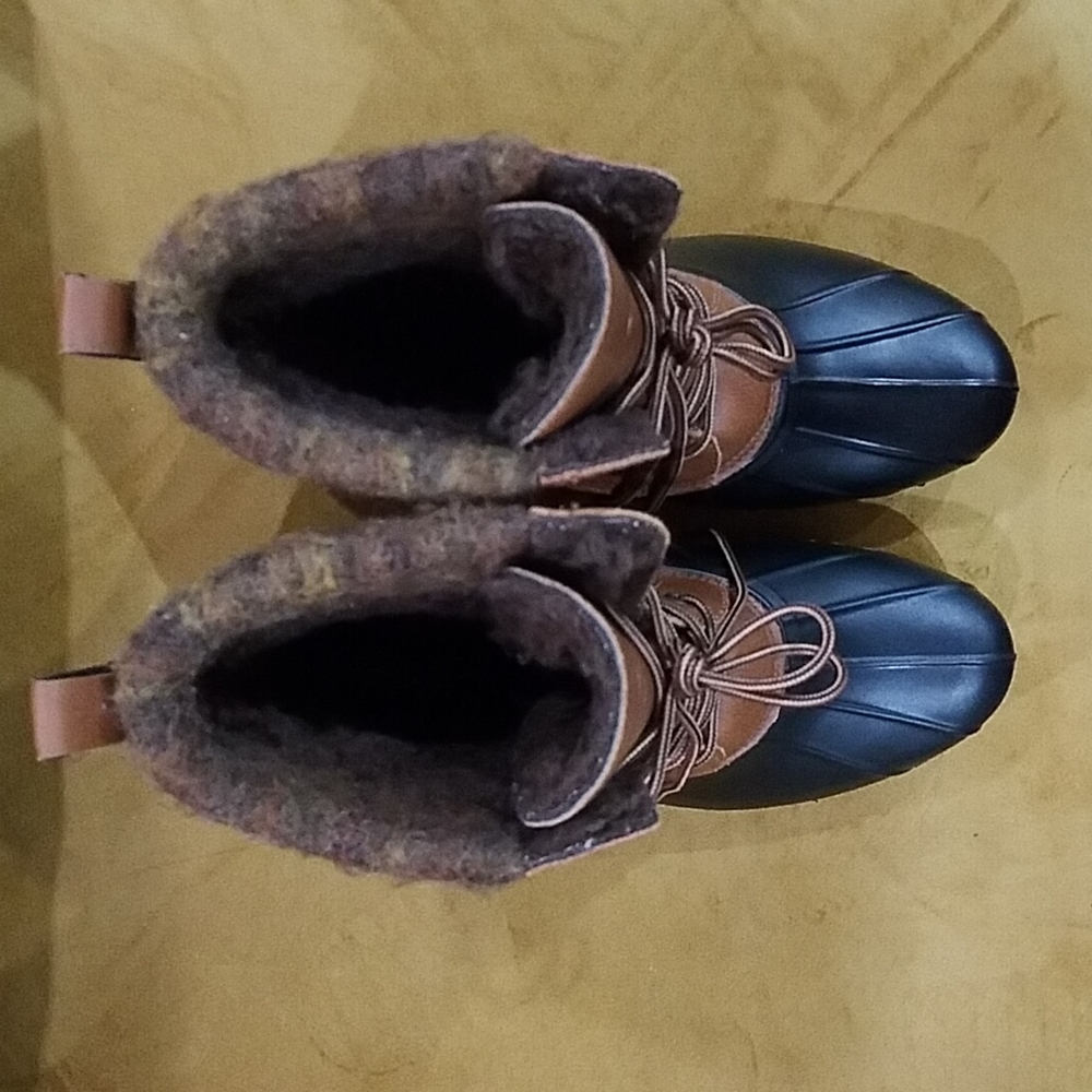 Magellan Outdoors Duck Boots Women's 11 - Picture 2 of 15